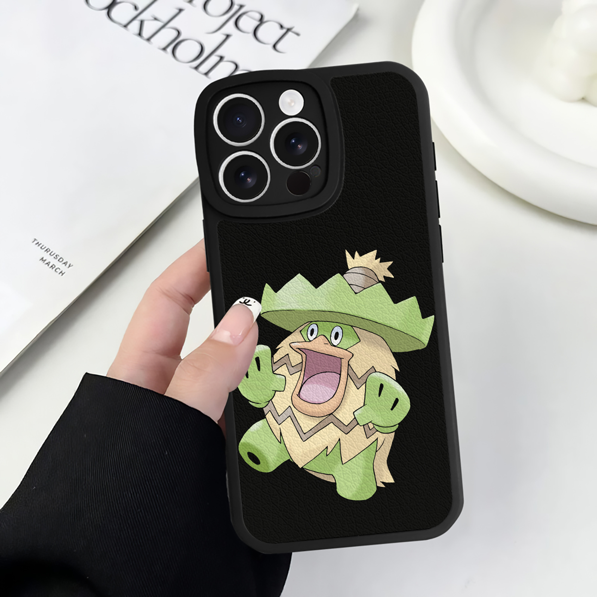 （画像用） ポケットモンスター Pokémon 【iPhone 16シリーズ対応】シリコンスマホケース（レザー調） 材質：シリコン